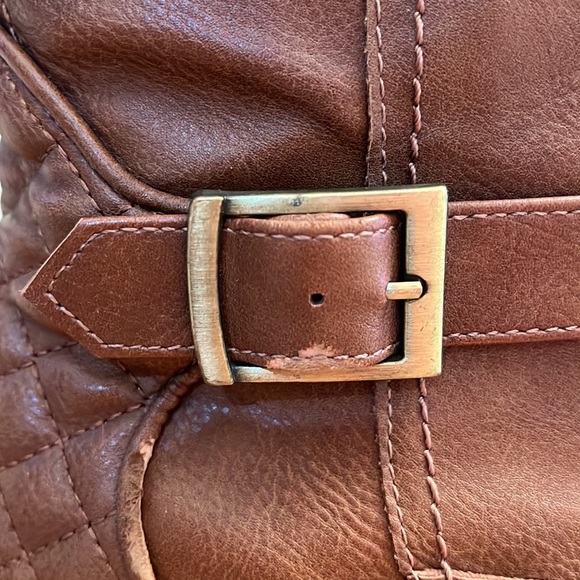 Arizona Boots Gently used. Size 9.5. Super cute. Color Brown.
#17B - Picture 5 of 8